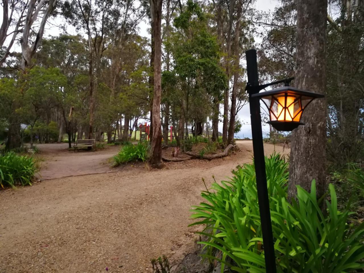 Kalimna Woods Cottages Lakes Entrance Ngoại thất bức ảnh